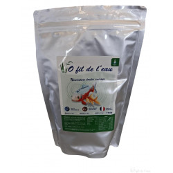 O fil de l'eau nourriture toutes saisonspour bassin